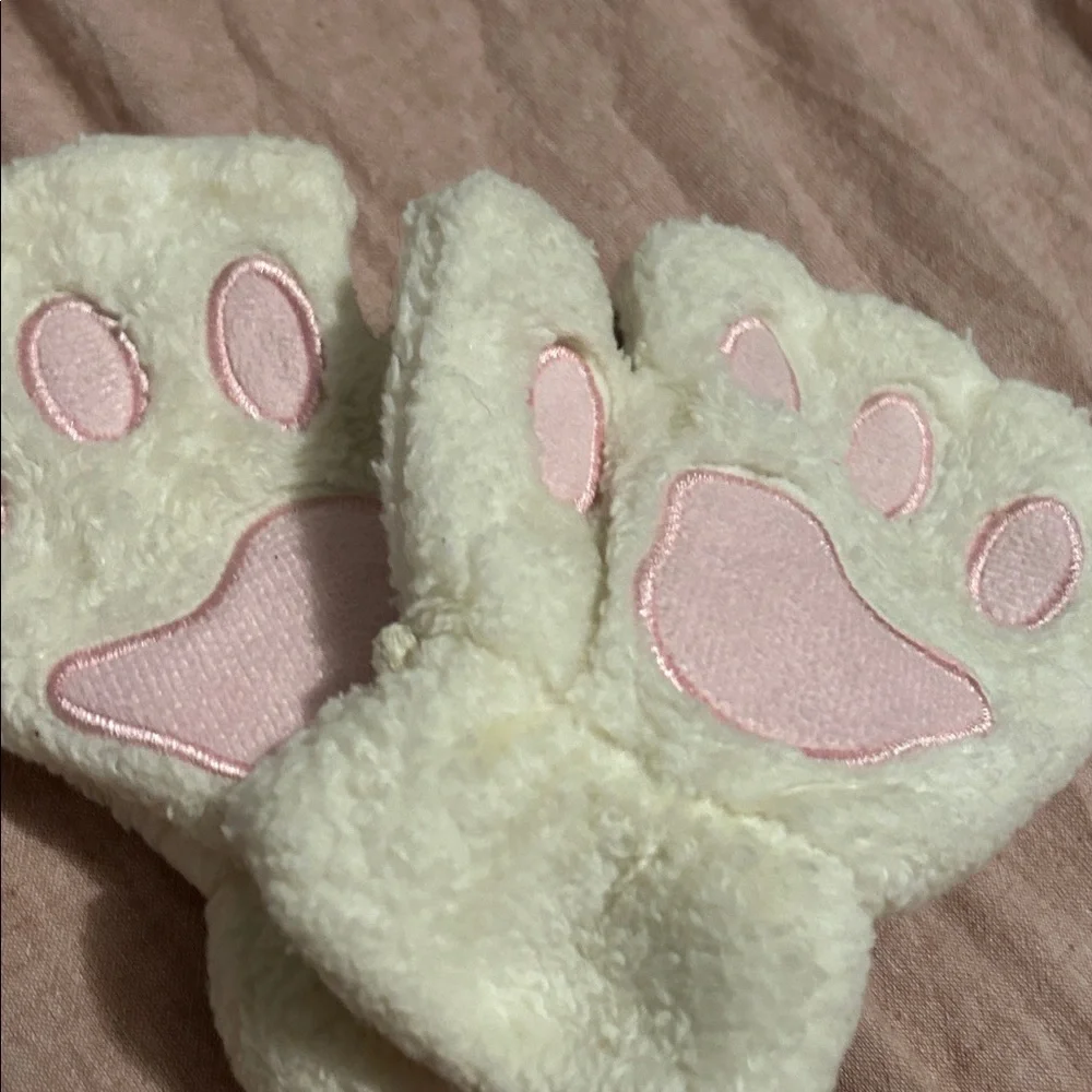 Cute Cream and Pink Paw Mittens